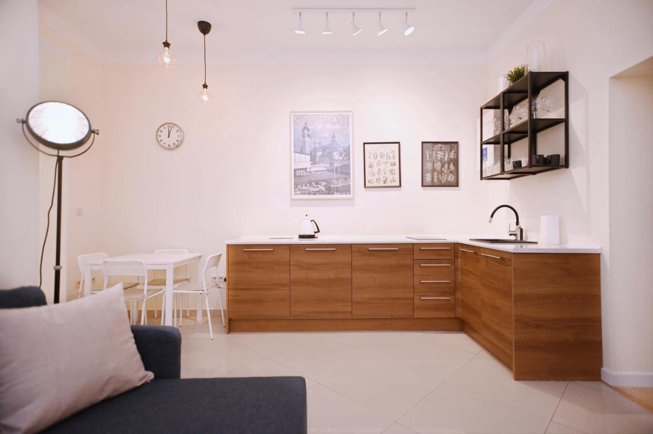 Victus Apartamenty, Ebba